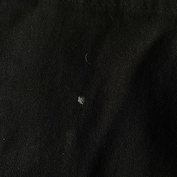 Simon CHANG | Women's Black Knee Length Shorts - Picture 4 of 4